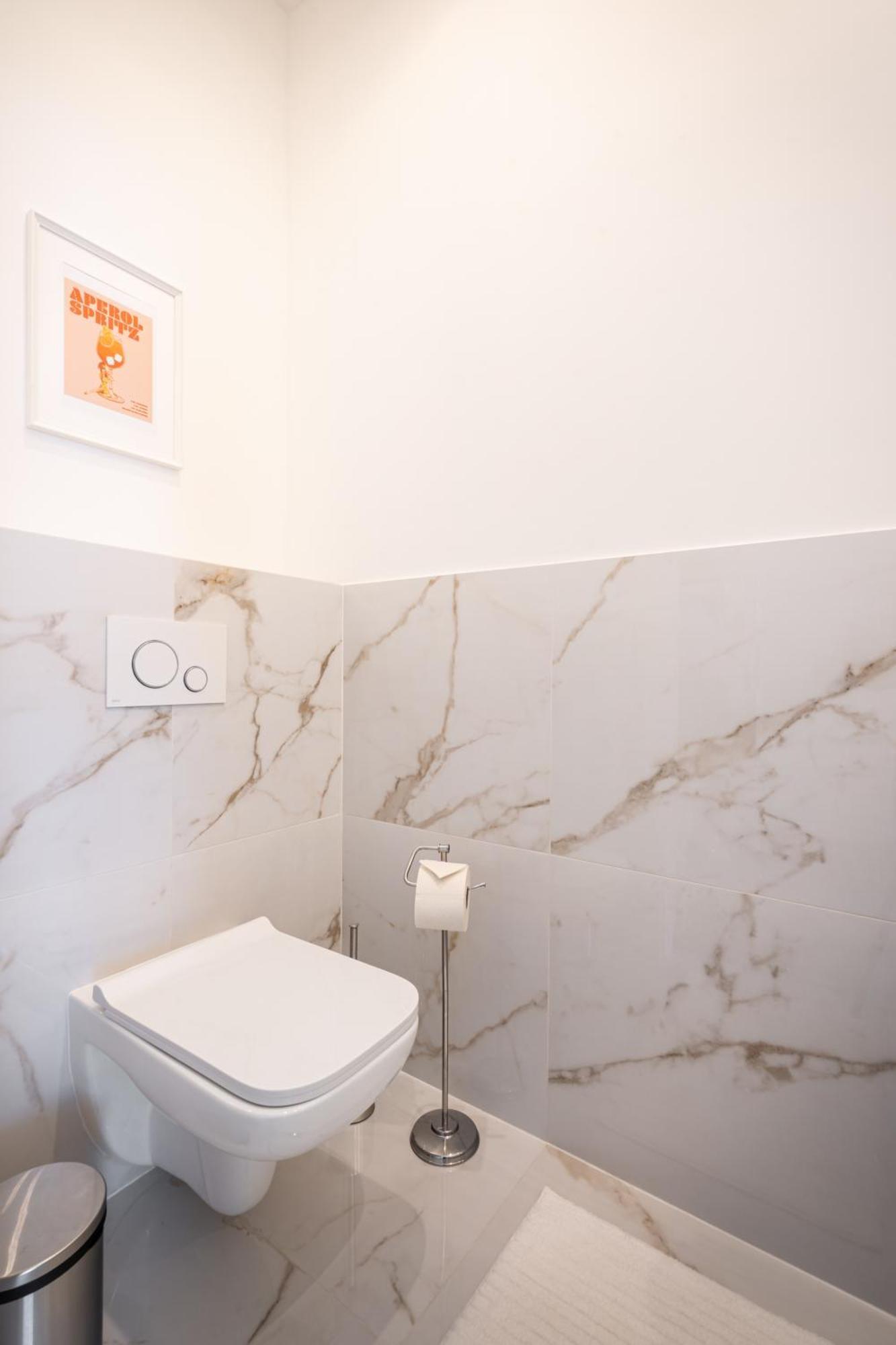 E13 - Grand Boulevard Heritage Suite - Best Location By Bqa Budapest Phòng bức ảnh